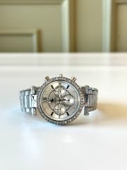 G SPORT POLO GÜMÜŞ RENK ZİRKON TAŞLI KADIN KOL SAATİ